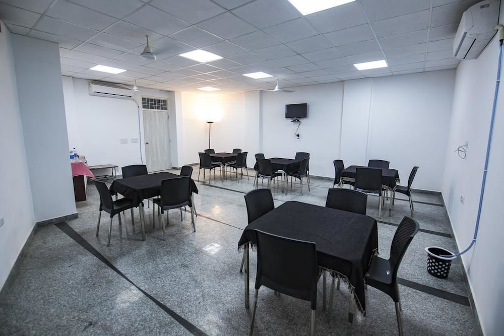 Tuma Club House 15/20