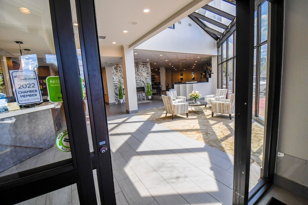 Euro Suites Hotel 22/52