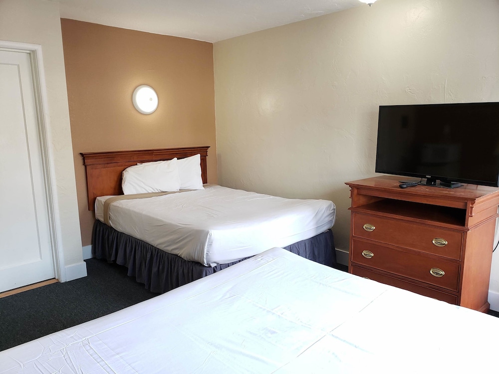 Motel6 Santa Cruz, CA 22/56
