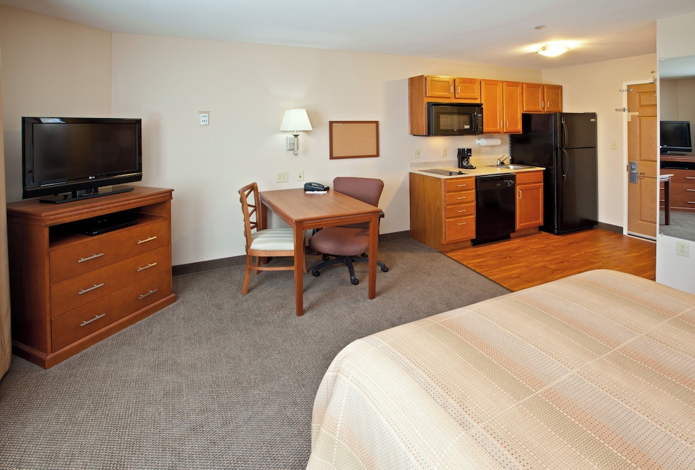 Candlewood Suites Louisville North 29/67