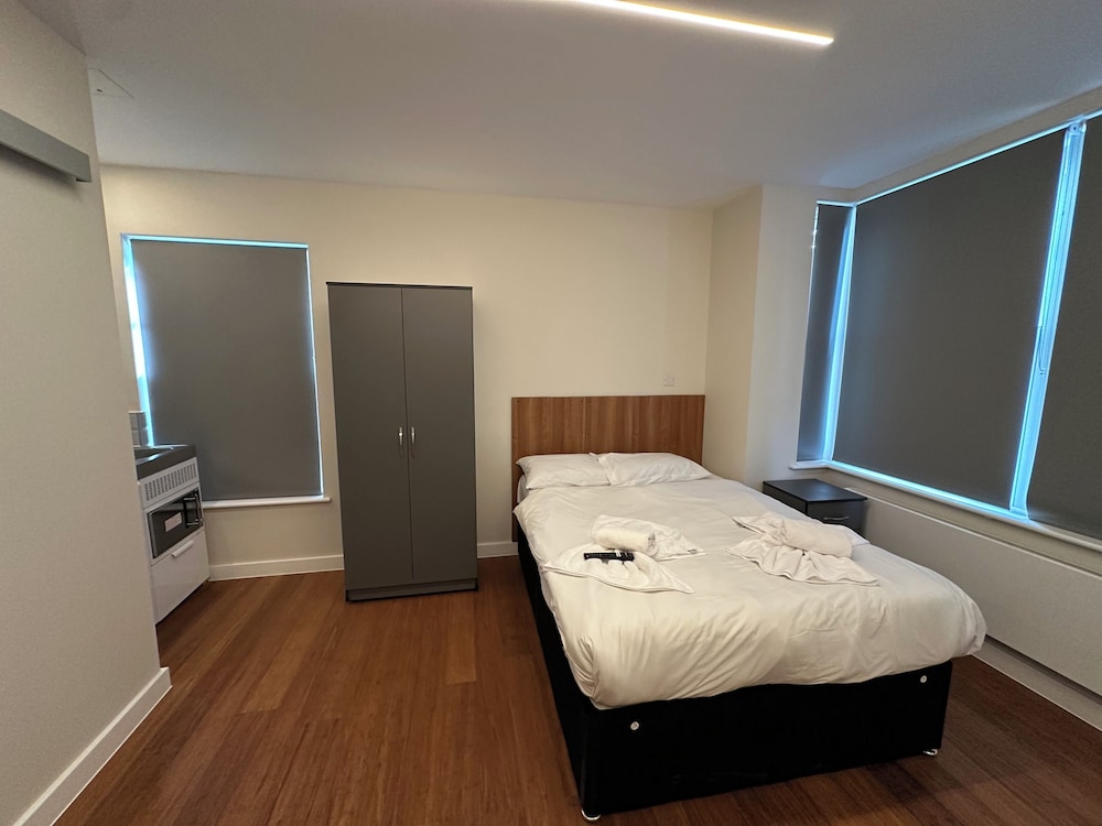 Buckingham Apartment 14/50