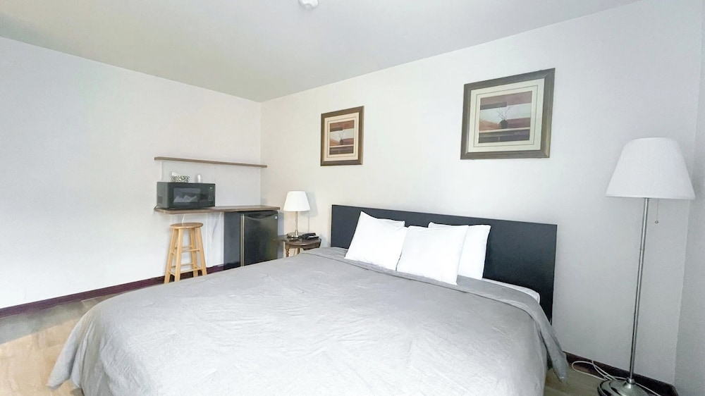 Commons Inn 11/46