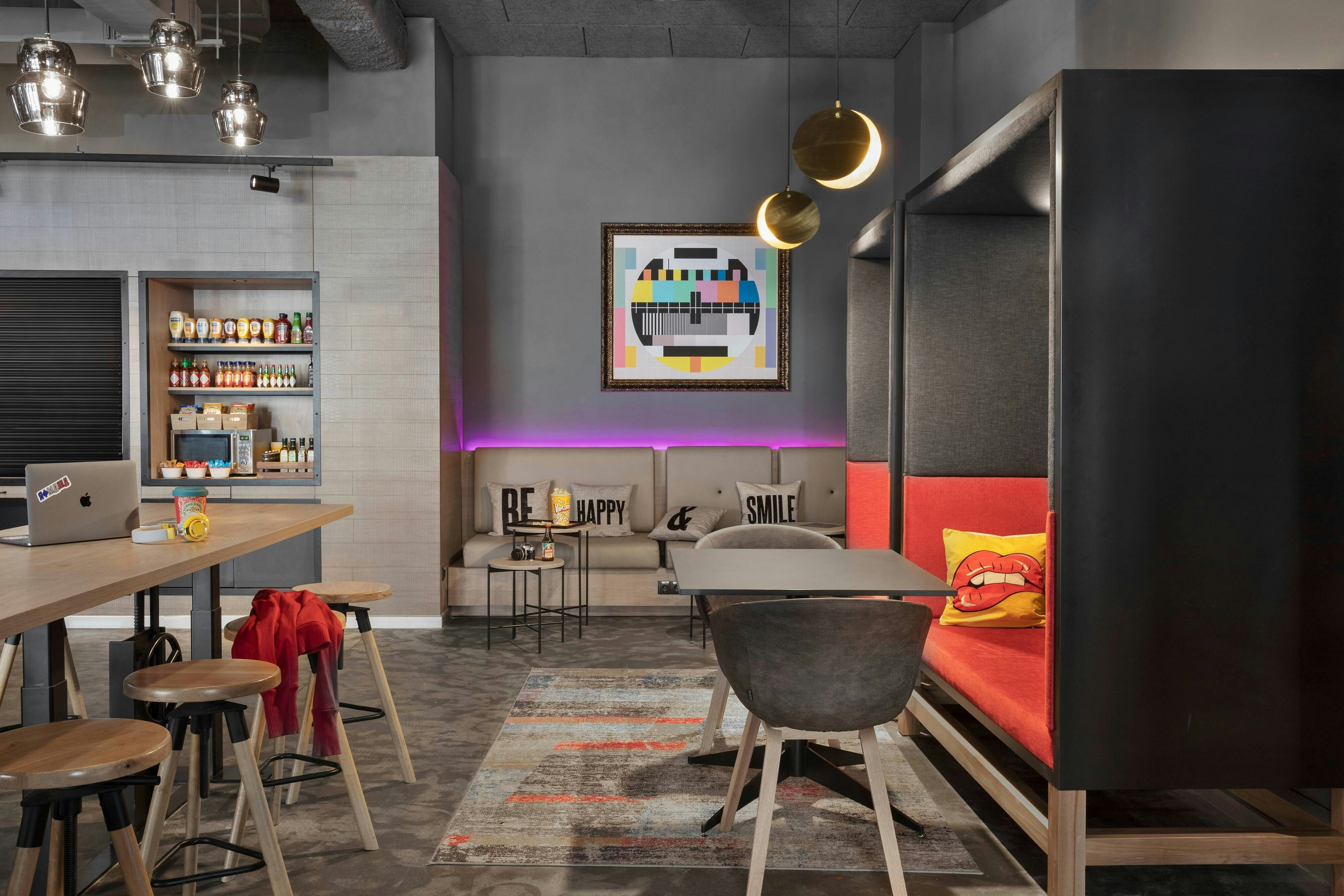 Moxy Bucharest Old Town 21/27