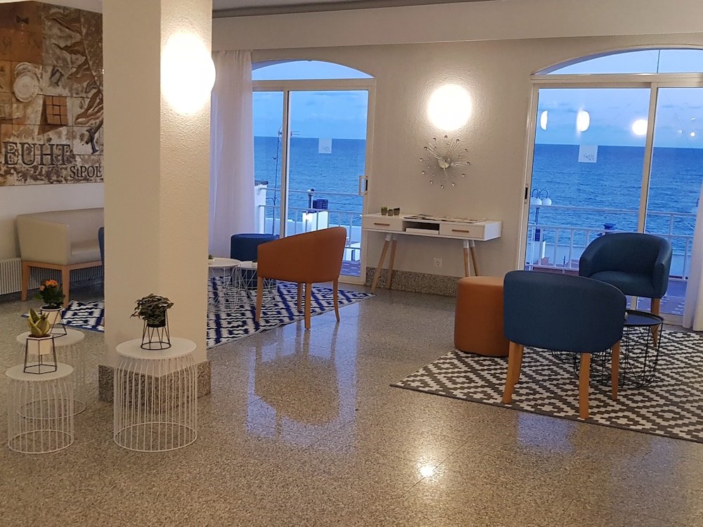 Gran Sol Hotel 39/68
