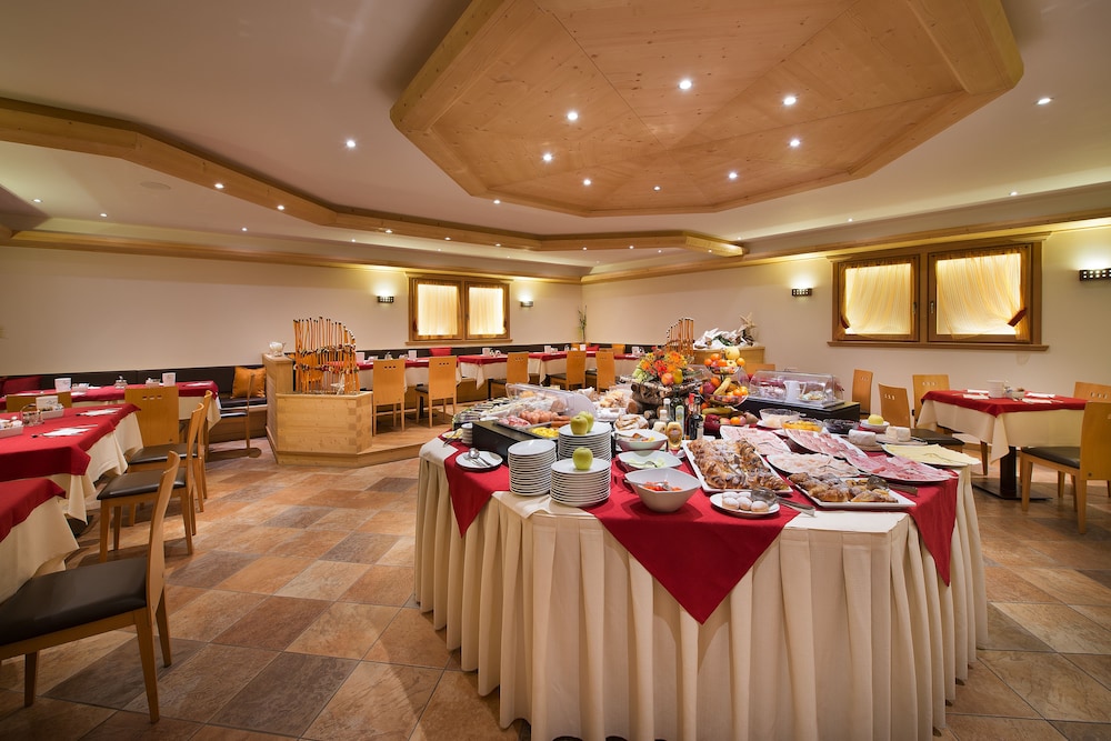Meeting Hotel 47/64