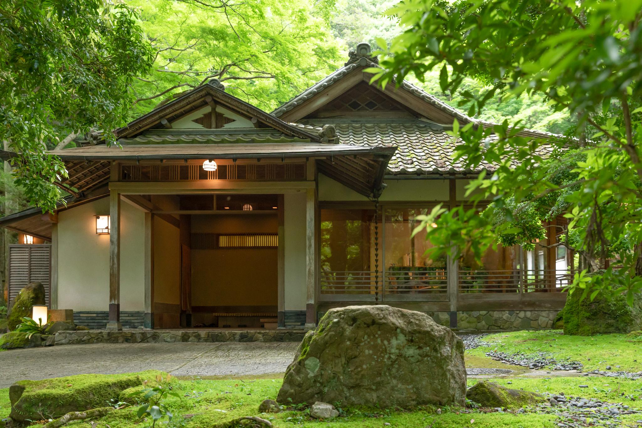 Tsukihitei Ryokan in NARA