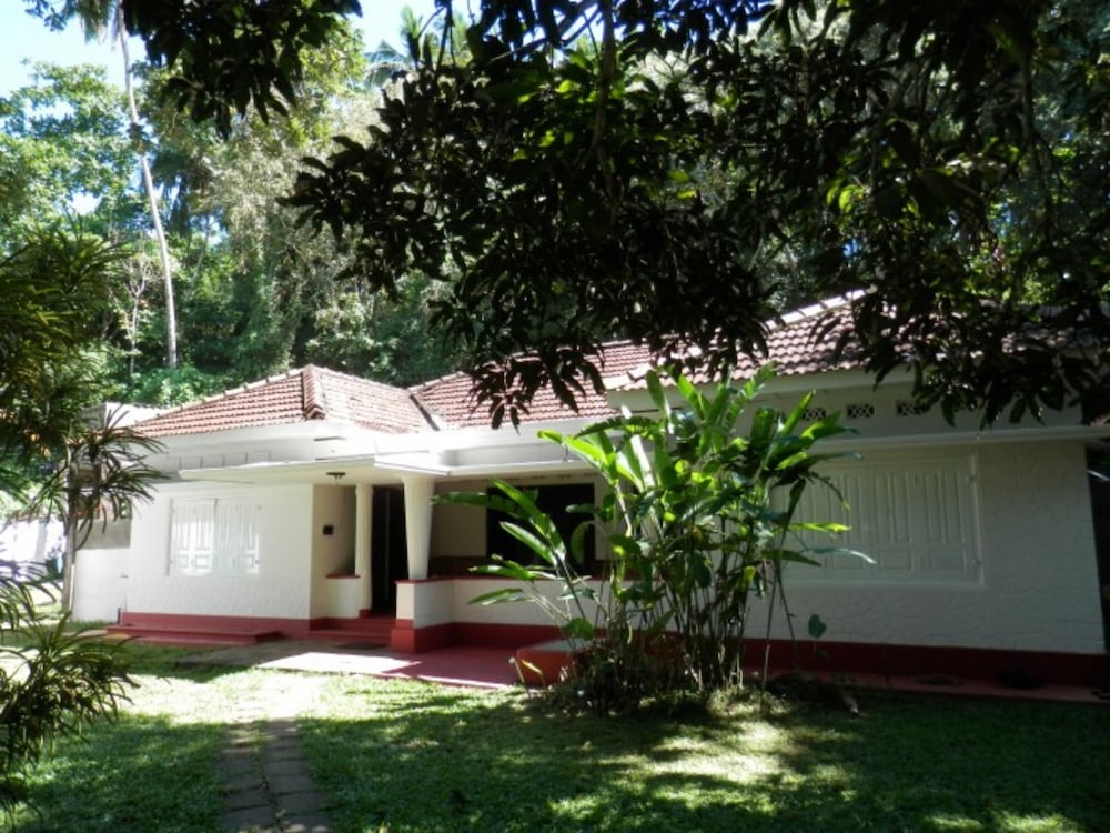 Talalla Retreat 6/64