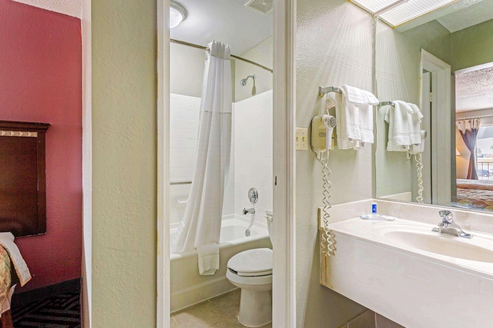 Room at Southern Inn Manchester TN I 24, MANCHESTER - TN