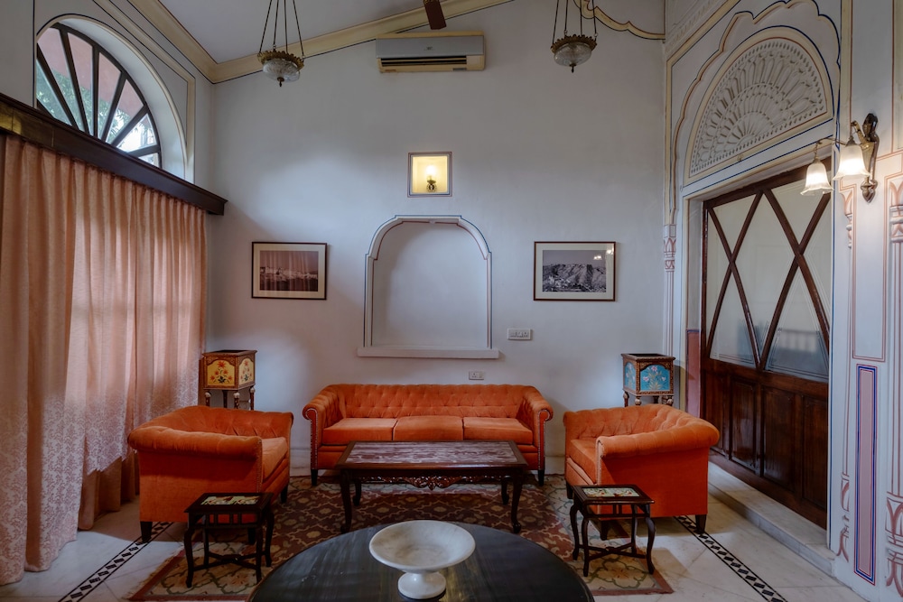 NARAIN NIWAS PALACE 33/49