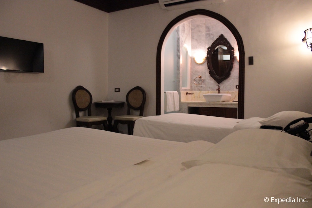 Hotel Luna Annex 20/50