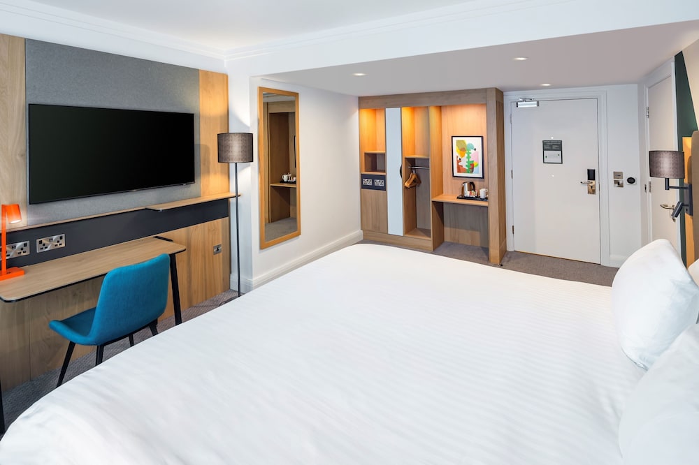 غرفة قياسية بسرير فردي، Holiday Inn Aylesbury 9/10