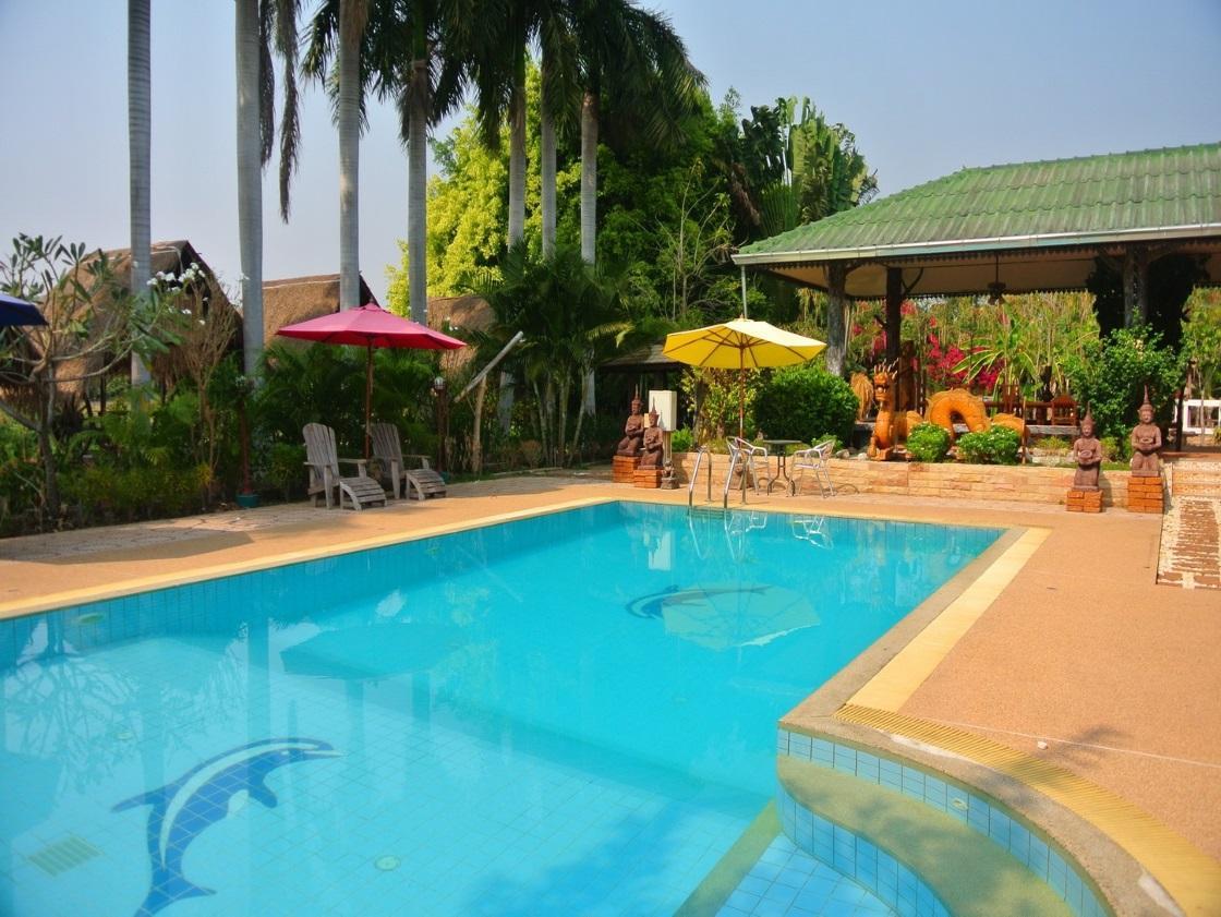 BUNGALOW, TWIN BEDS
