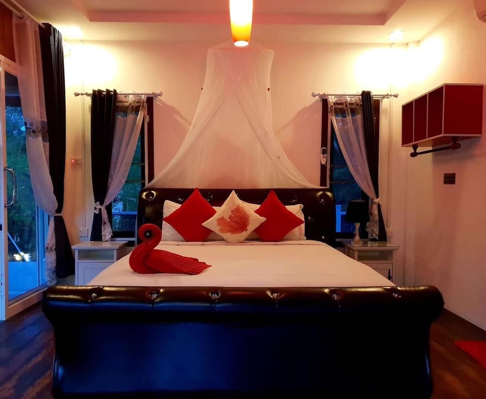 Phangan Cove 30/50