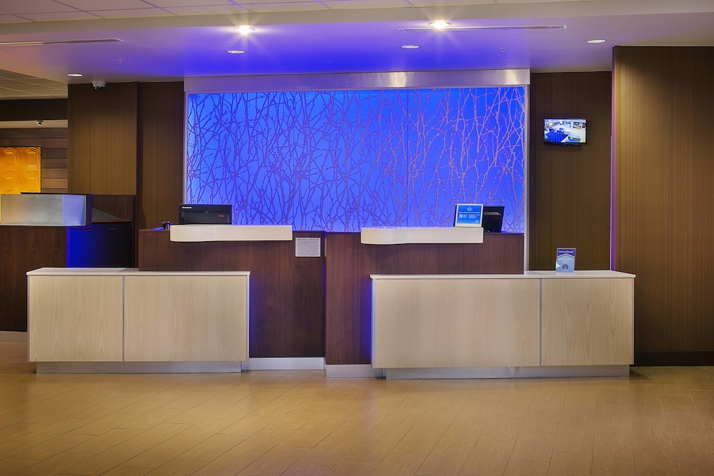 Lobby at Fairfield Inn And Suites Monaca, MONACA - PA