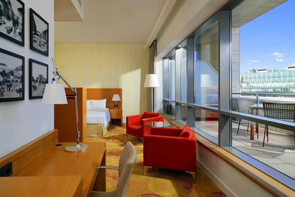 Courtyard By Marriott Budapest City Center Hotel 25/45