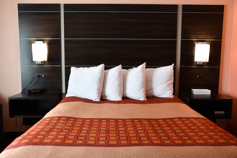 Regency Inn Suites 41/57