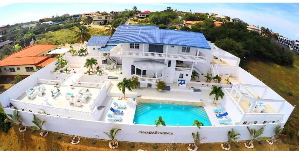 Champartments Villa & Apartments Cristal 3/42