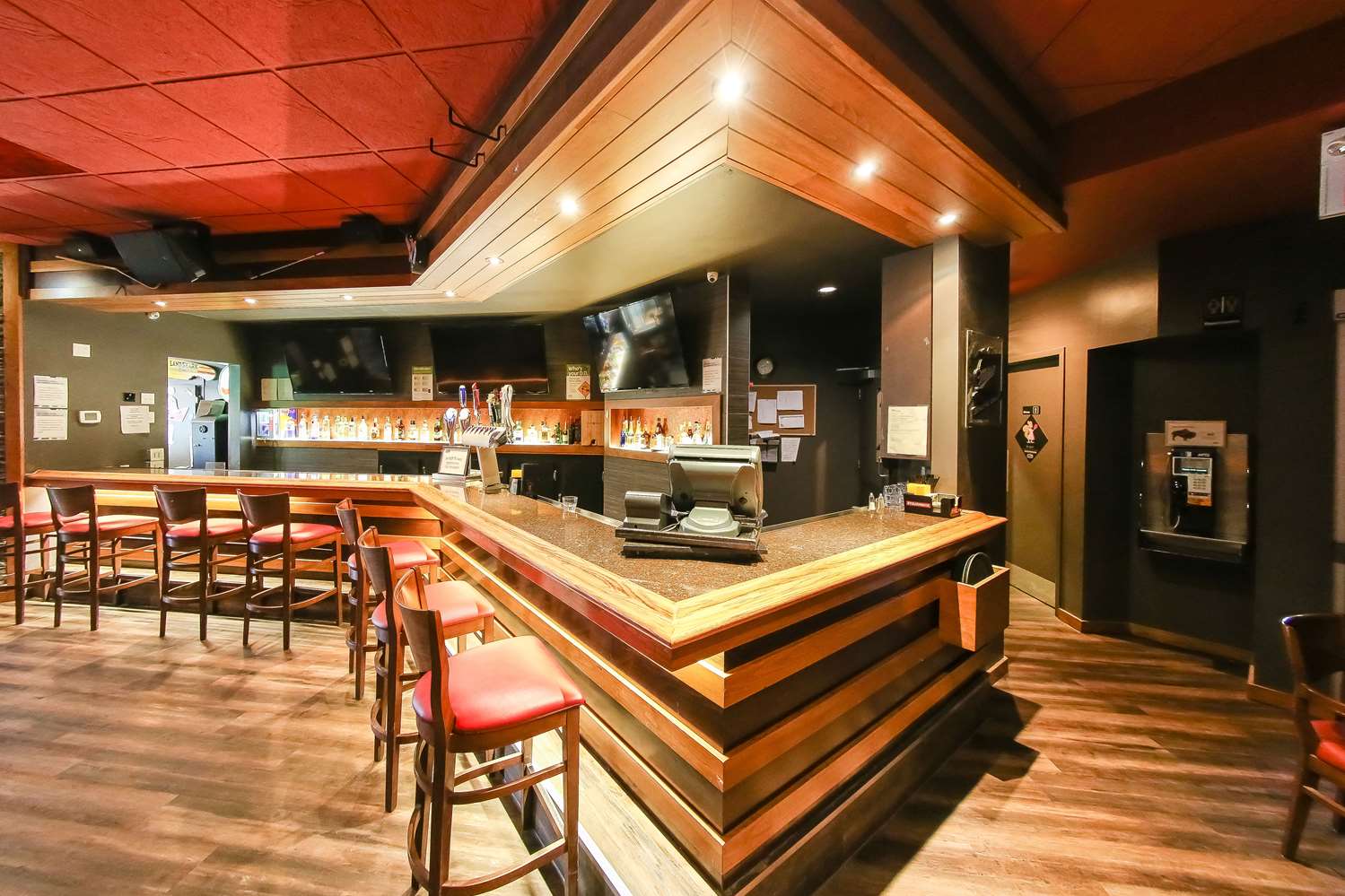 restaurant cafeteria