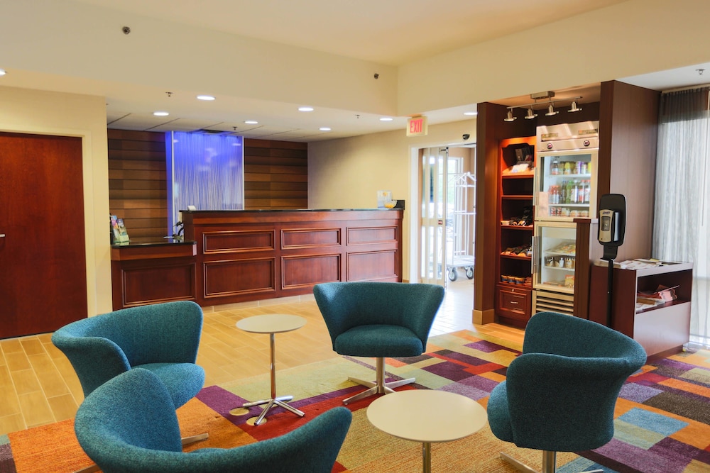 Comfort Inn & Suites Berea, KY 21/40