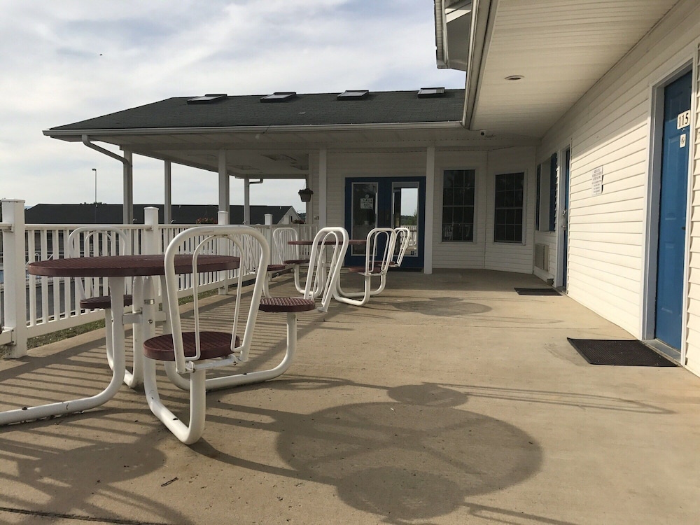 Motel6 Front Royal, VA 51/53