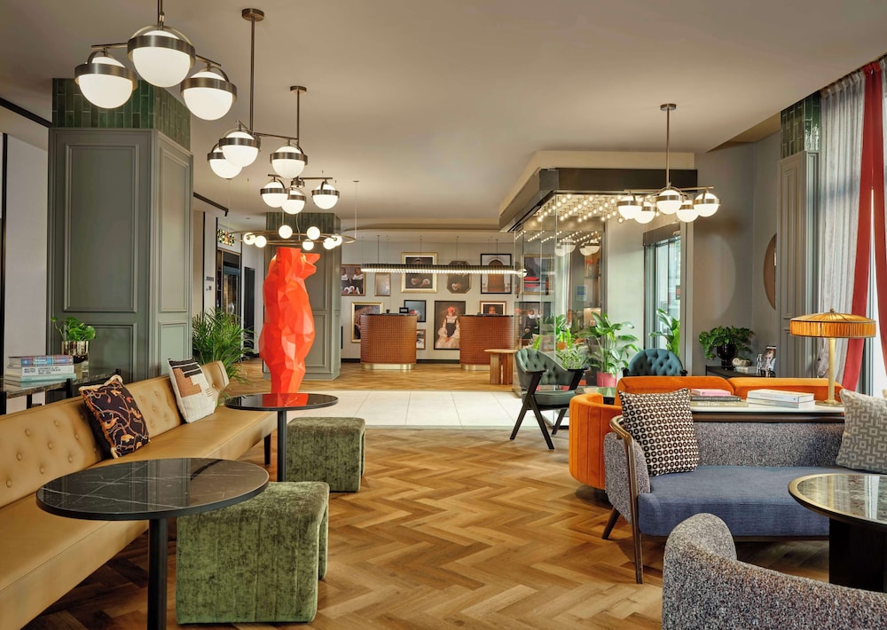 Radisson RED Berlin Kudamm 42/66