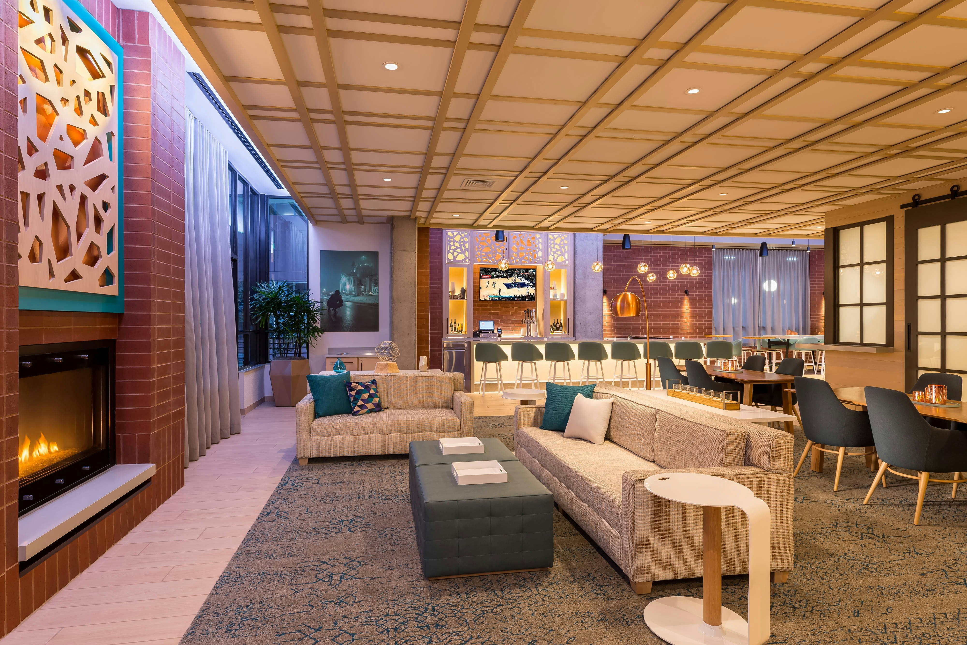 SpringHill Suites by Marriott St. Paul Downtown 5/8