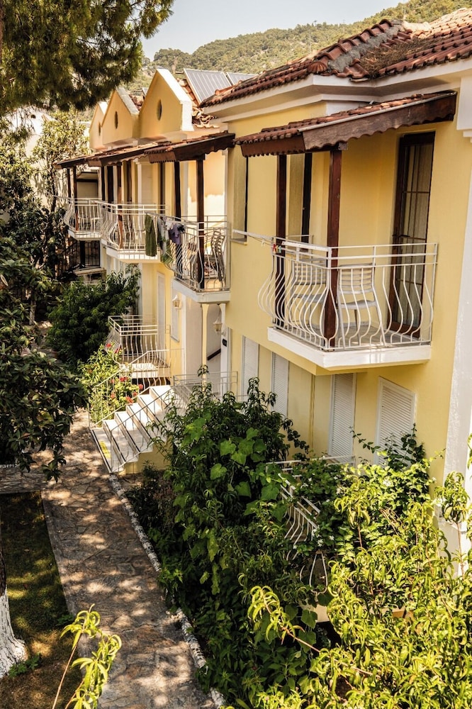 Ilkiz Beach Hotel 2/50
