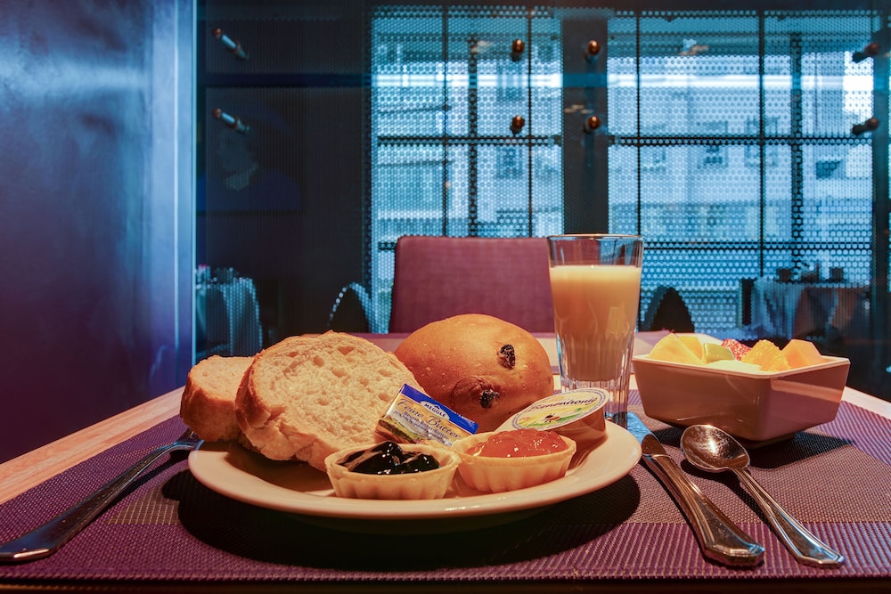 Premier Inn Cologne City Centre hotel 35/50