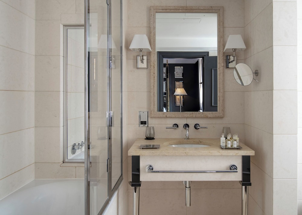 غرفة ثلاثية بسرير كينج وسرير فردي، The Franklin London - Starhotels Collezione 3/3
