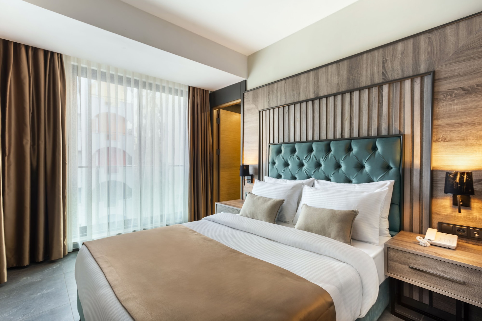STANDARD, DOUBLE OR TWIN BED
