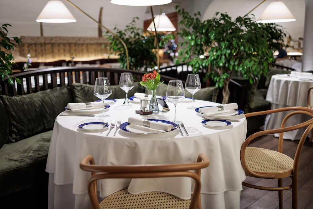 Radisson Collection Hotel Old Mill Belgrade 51/68