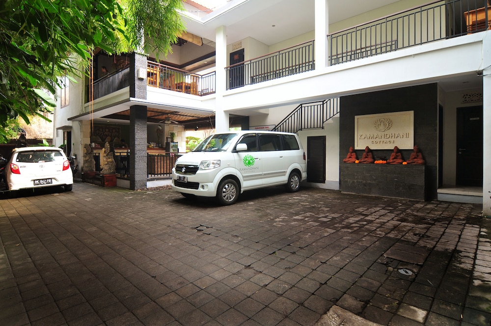 KAMANDHANI COTTAGE 7/65
