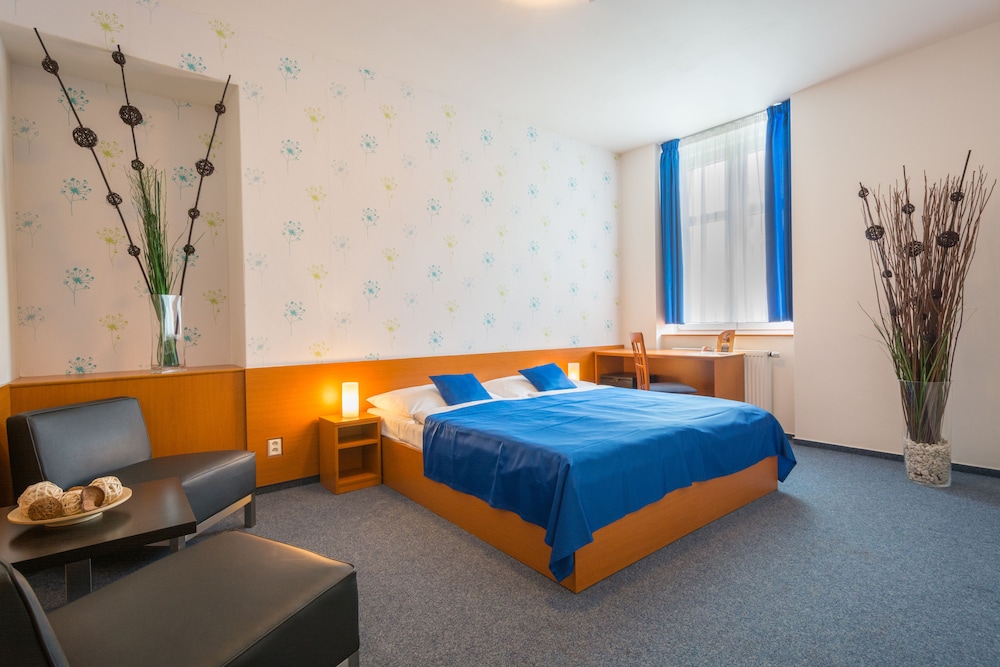 Adeba Hotel 24/49