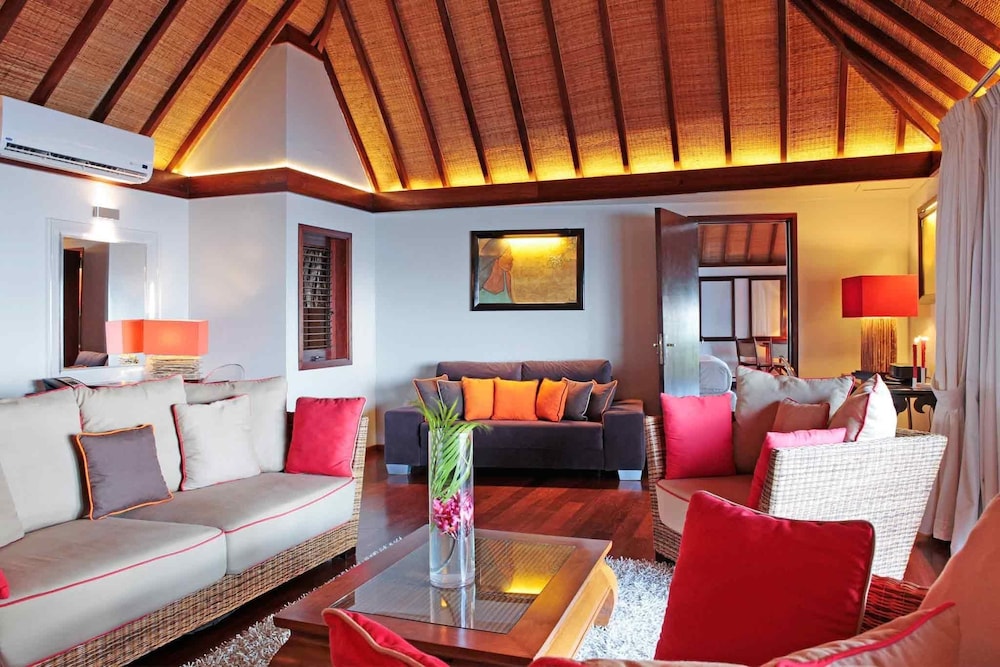 Sofitel Kia Ora Moorea Beach Resort 32/50