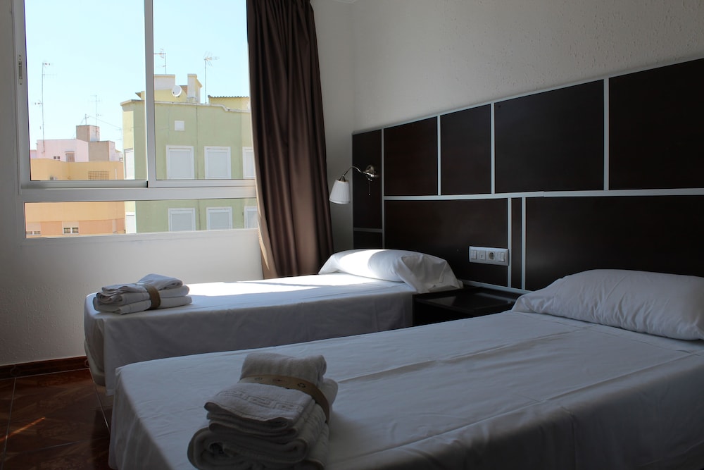 Hotel Sagunto 6/24
