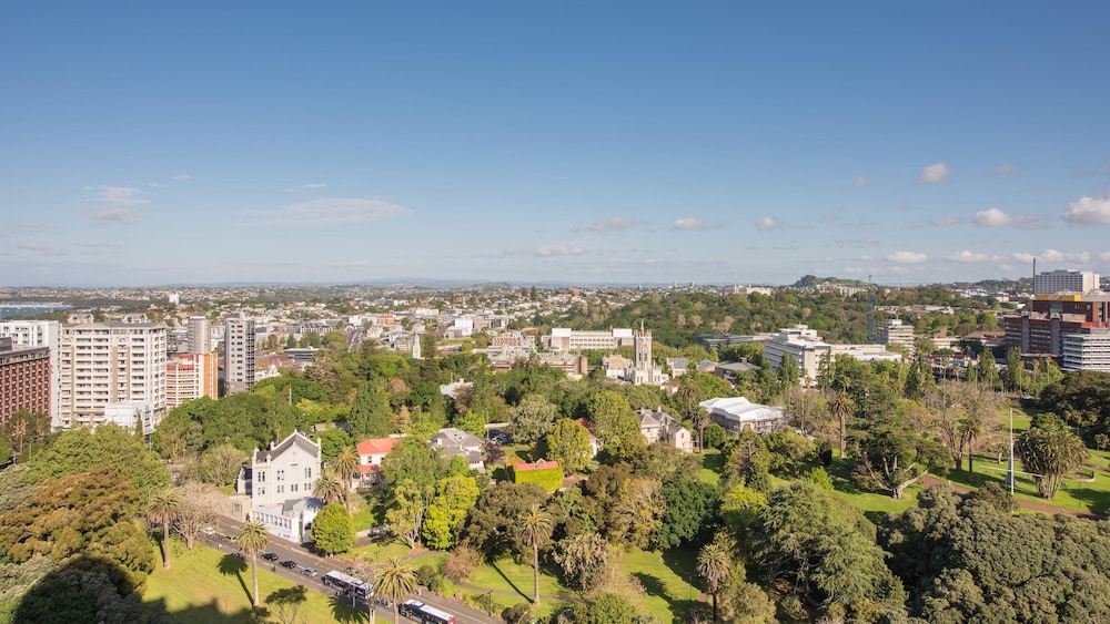 Avani Auckland Metropolis Residences 61/66