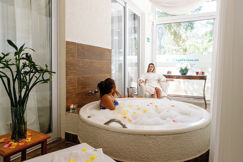 Vale Suico Resort Hotel 72/72