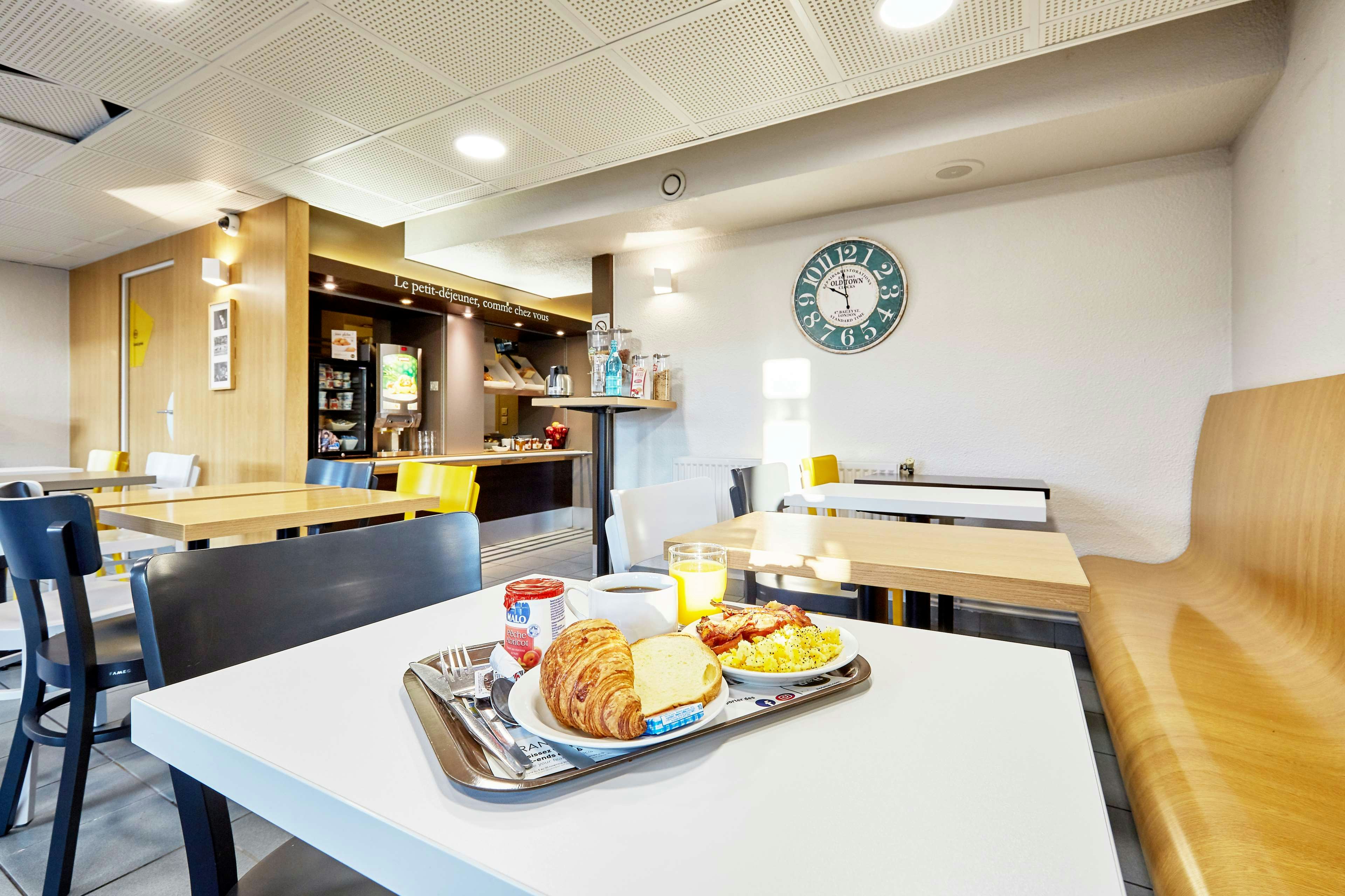 B&B HOTEL Caen Sud 19/25