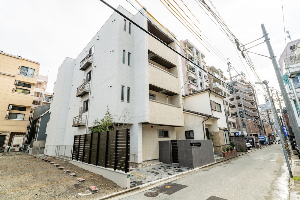 Grand Base Haruyoshi photo1