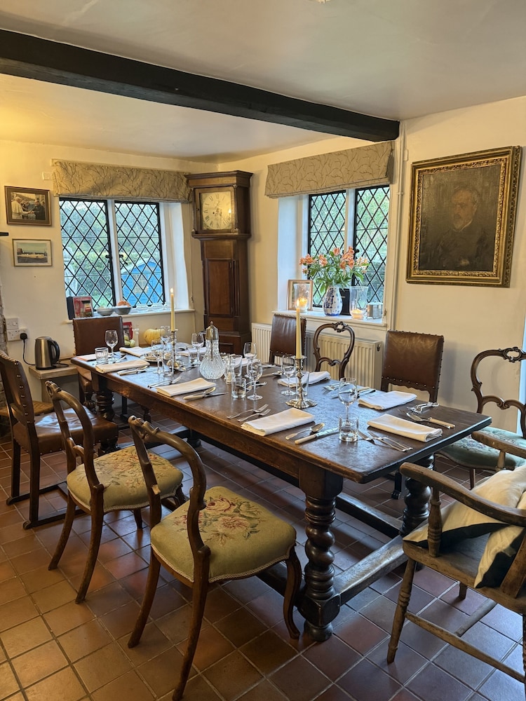 Dunsfold B&amp;B 39/44