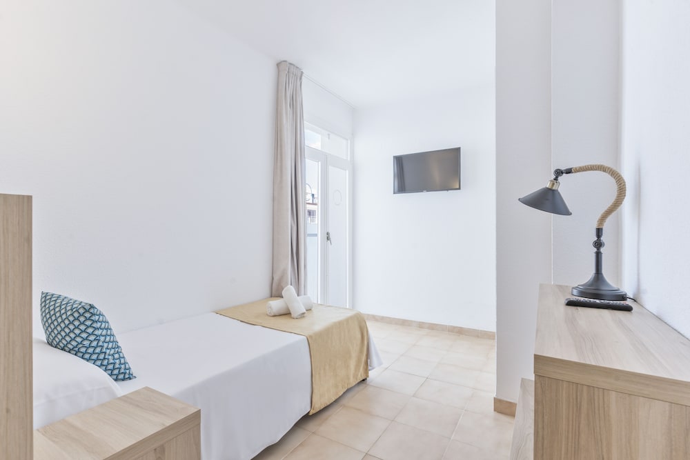 Suncoast Ibiza Hotel - Adults Only 62/77