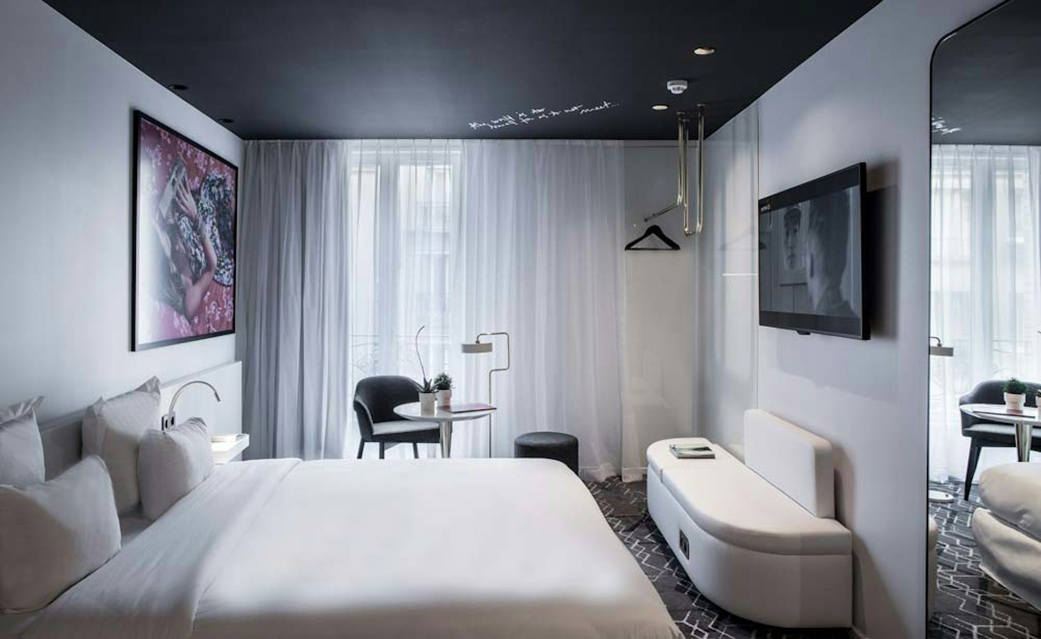 LE GENERAL HOTEL 1/6