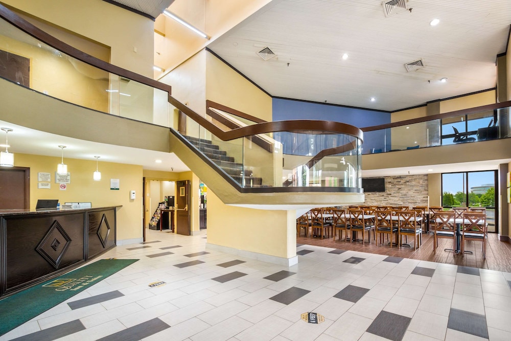 Quality Inn and Suites Florence Cincinnati South 10/48