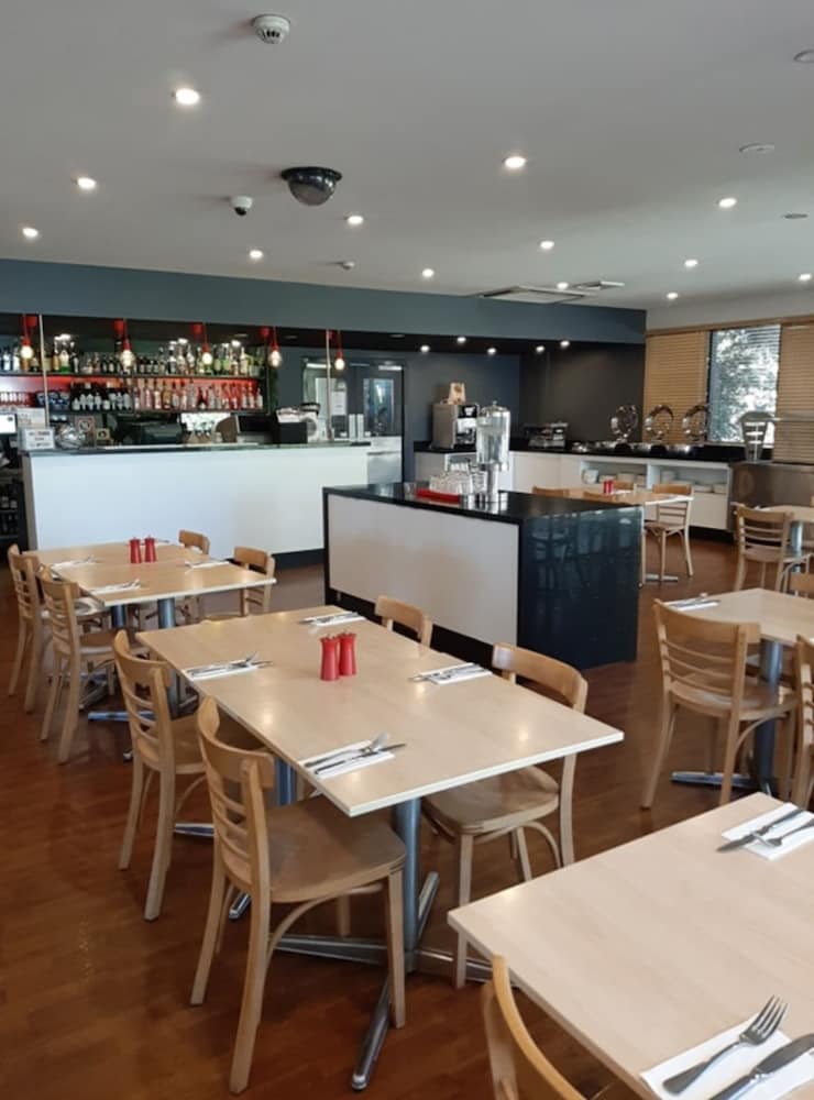 IBIS SYDNEY THORNLEIGH 45/62