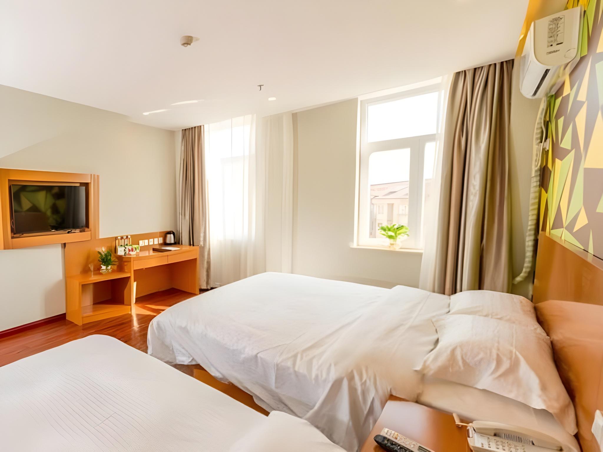 Room at Vatica Tianjin Wuqing District Cuihuang Town Hotel, TIANJIN