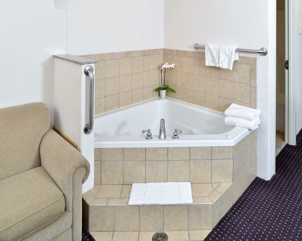 Comfort Inn and Suites Riverton 13/46