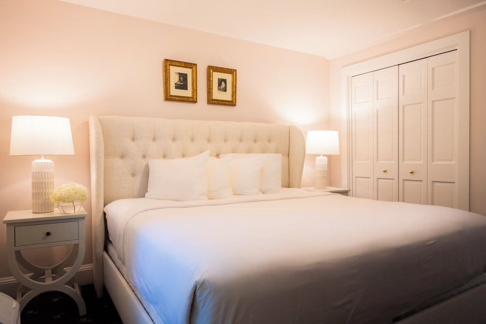 Bar Harbor Manor 18/68