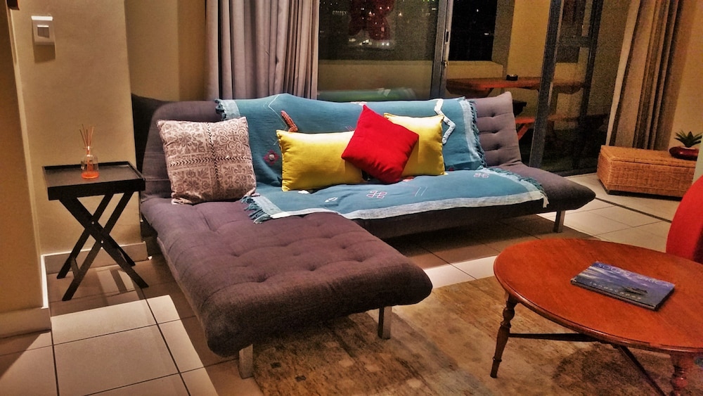 Cape Town Apartment With Balcony 5/28
