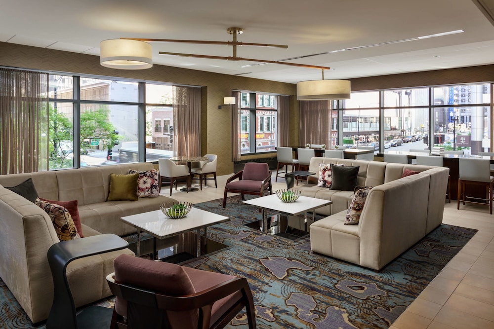 RESIDENCE INN BY MARRIOTT CHICAGO DOWNTOWN/RIVER NORTH 34/50
