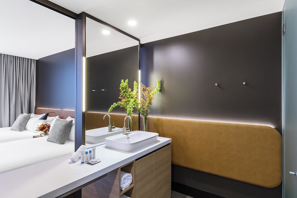 Vibe Hotel Canberra Airport 63/63